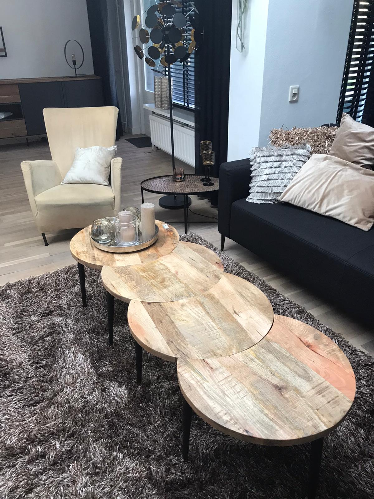 Filou Industrie-Couchtisch (4er-Set) – Mangoholz mit Metall