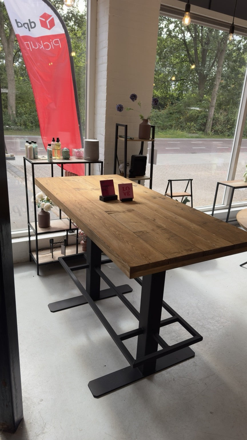 Industriële Bartafel 165 cm – Steigerhouten Blad & Zwart Stalen Onderstel