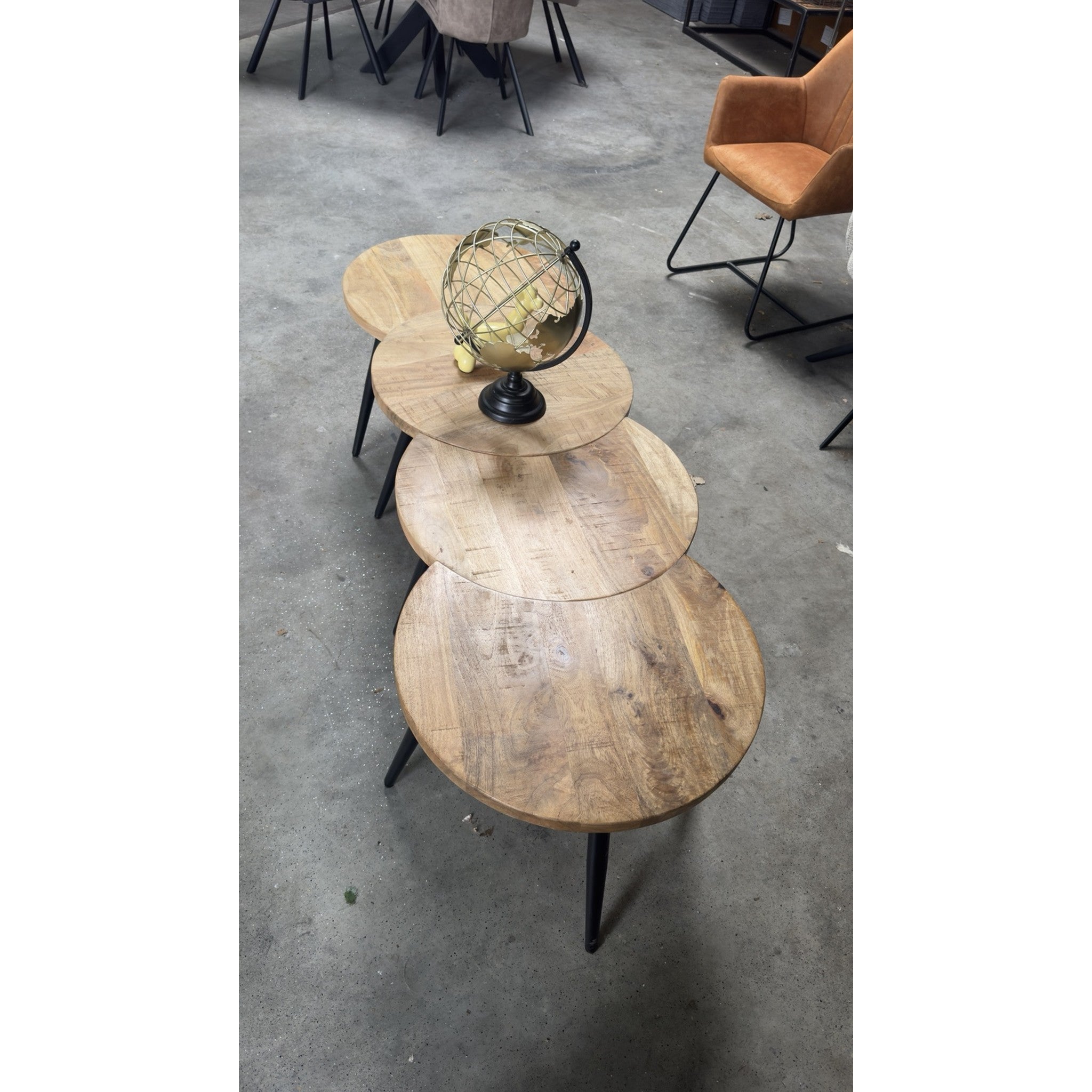 Filou Industriële Salontafel (Set Van 4 Tafels) - Mangohout Met Metaal