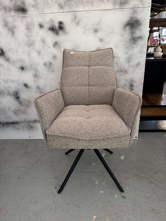 Eetkamerstoel Menno met armleuning