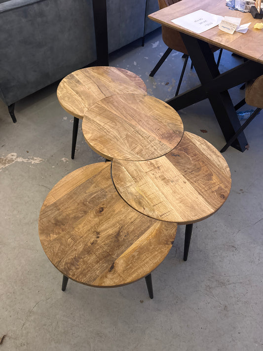 Salontafel Set van 4 – Mangohout – Rond Bijzettafels – Industrieel