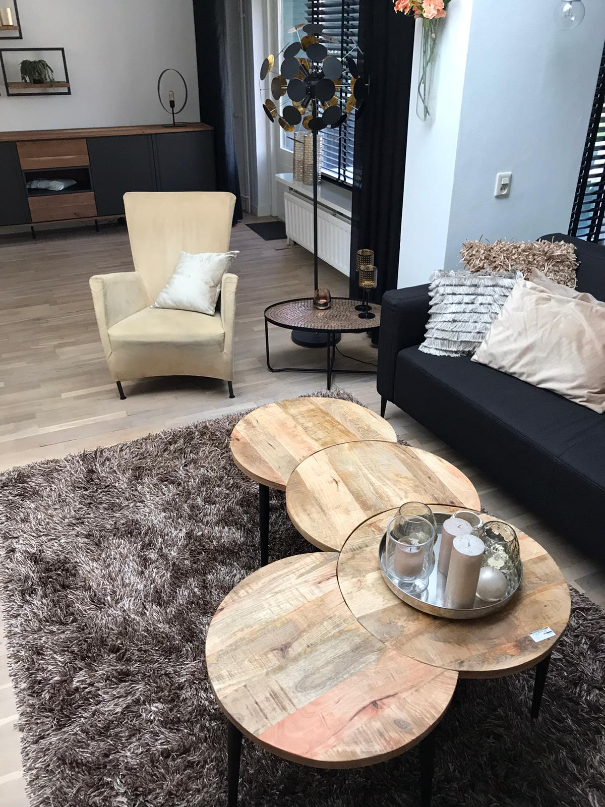 Filou Industrie-Couchtisch (4er-Set) – Mangoholz mit Metall